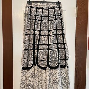 Vintage Black and White Block Print handmade Wrap Skirt. My guess is its a Med/L